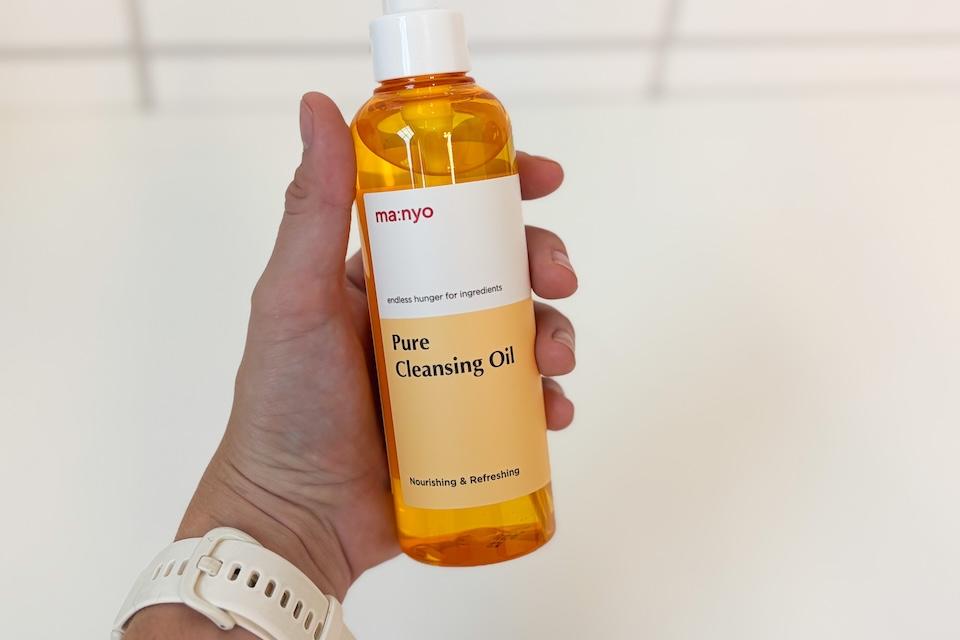 Manyo as best oil cleanser