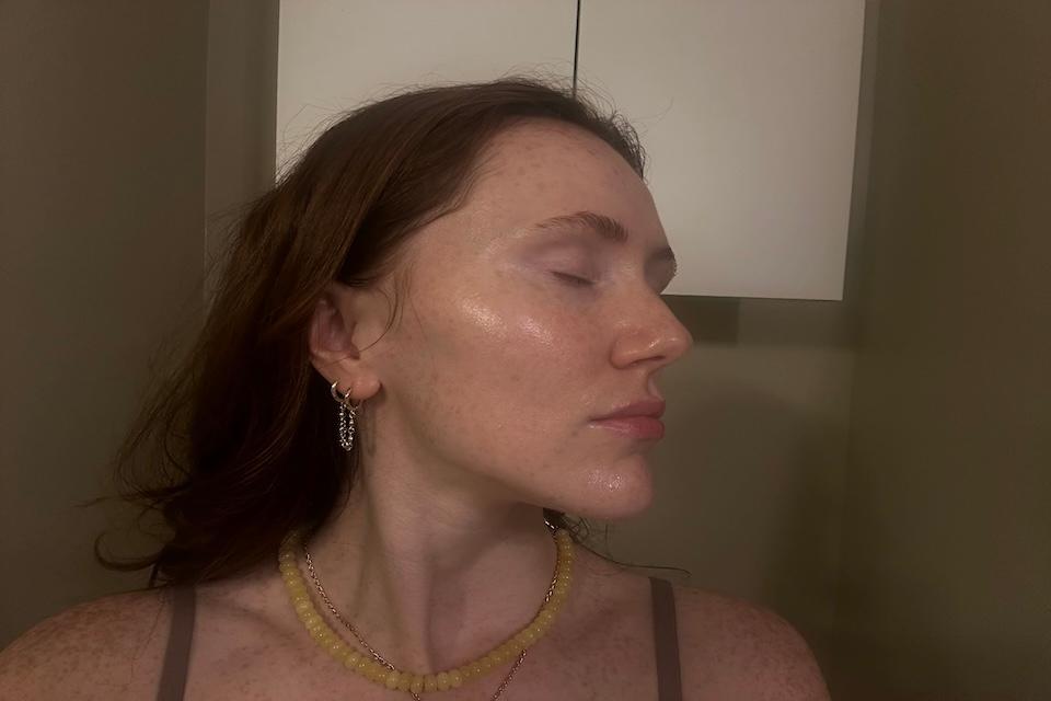 Our tester with the best toner for acne