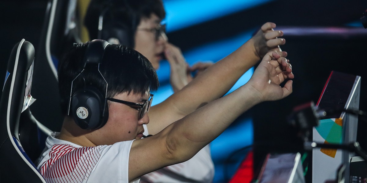 A $500,000 career, gone at 25: esports' injury crisis is forcing teams to build sports-medicine staffs