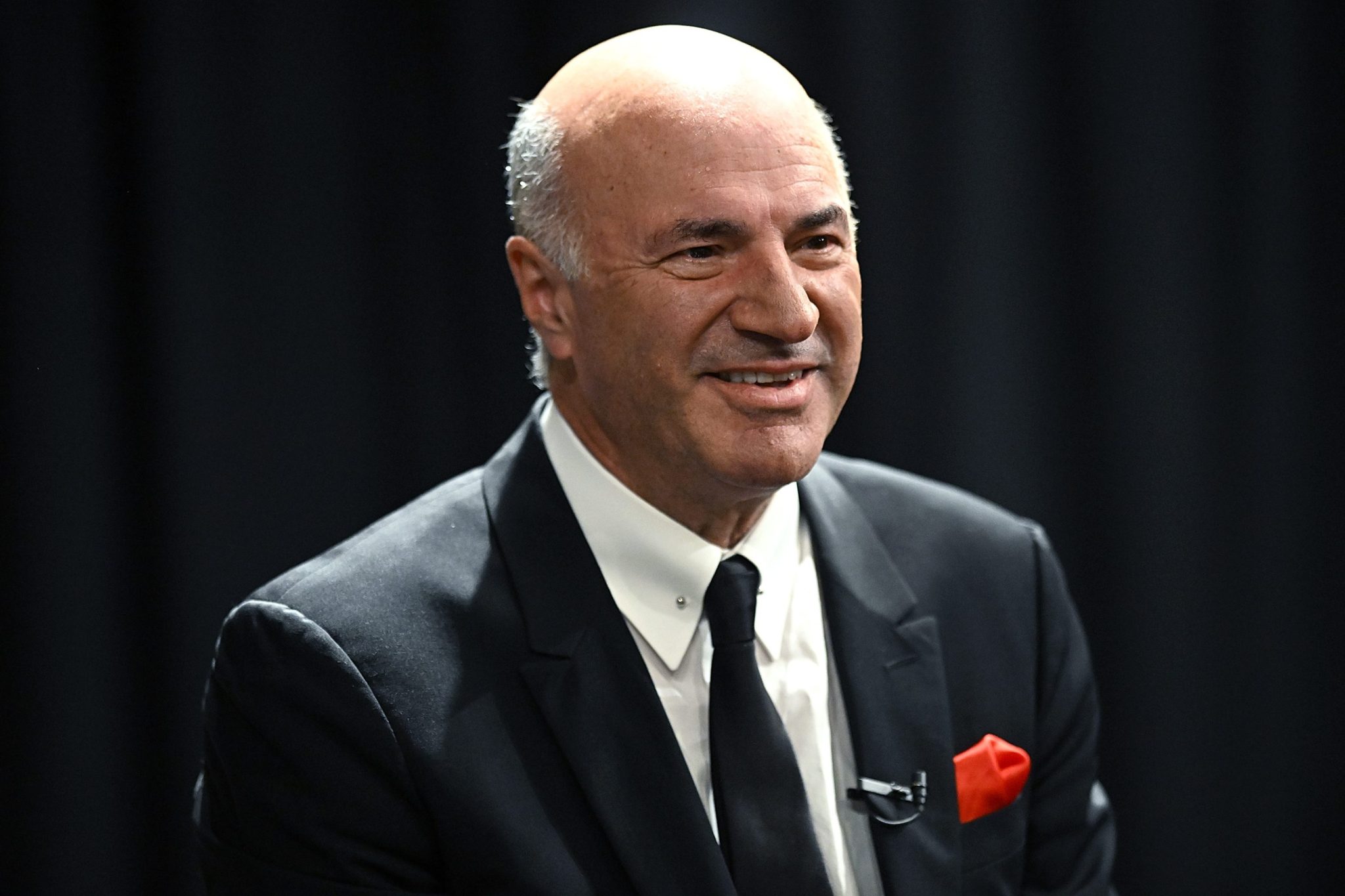 Kevin O’Leary says Steve Jobs taught him to focus on 3 things a day—and small talk or a family phone call is just noise getting in the way