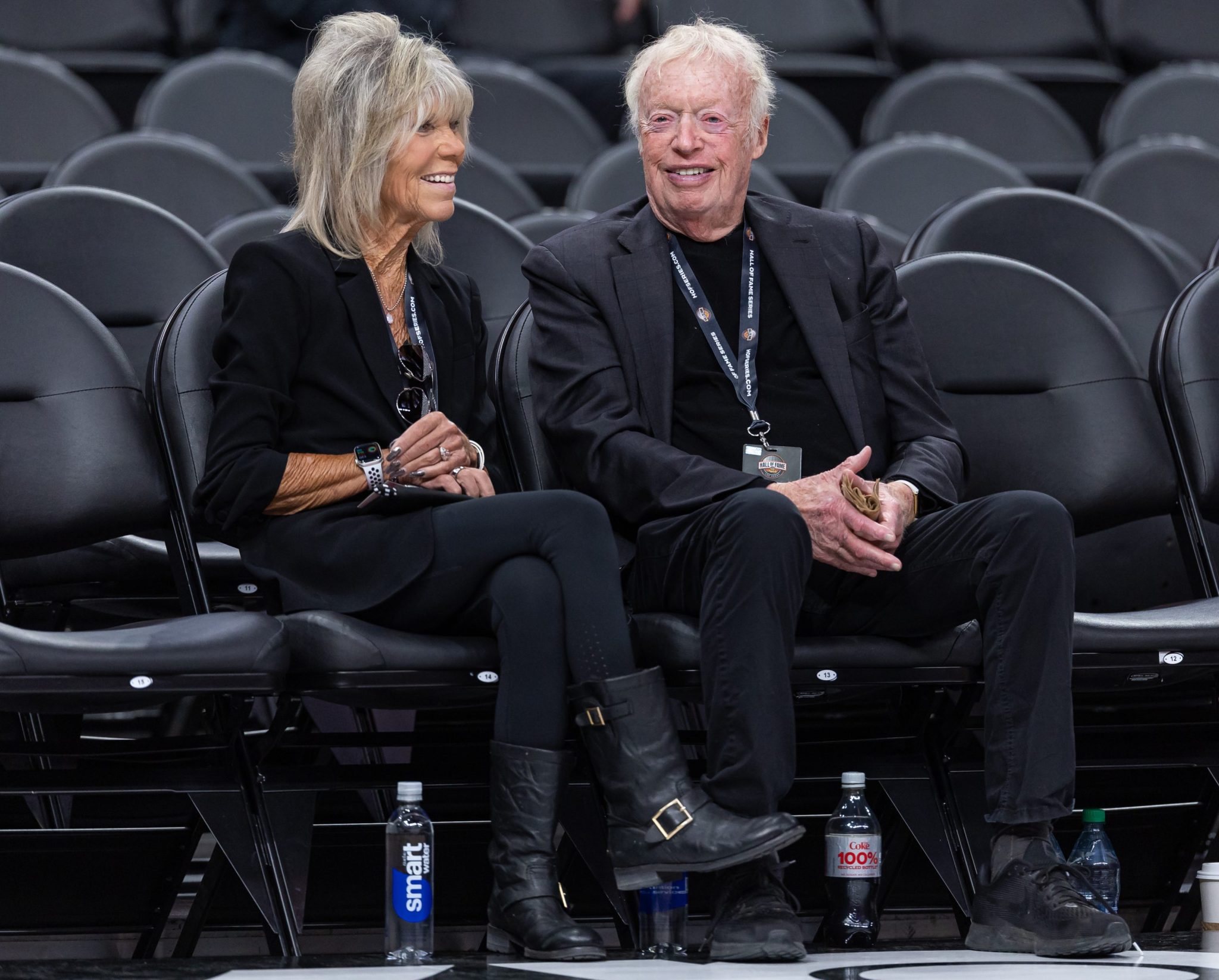 Billionaire Nike cofounder Phil Knight gives $1 billion to his alma mater: ‘This is no time to abandon’ higher education