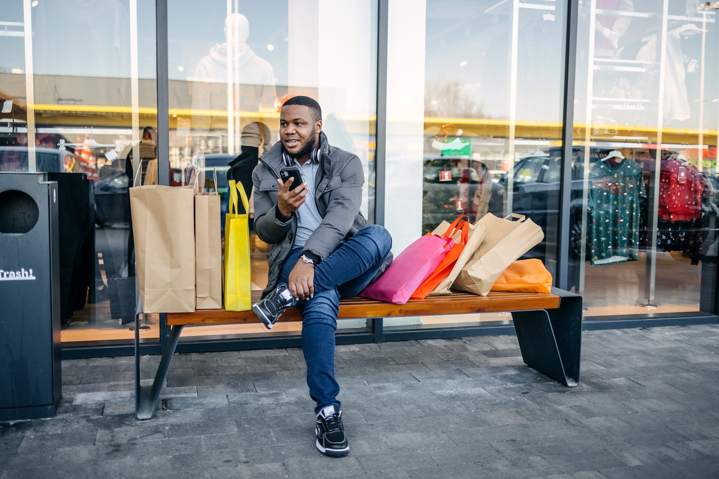 fortune.com - Tatiana Sataua - The mall was supposed to die. Its strongest survivors are becoming Gen Z hangouts