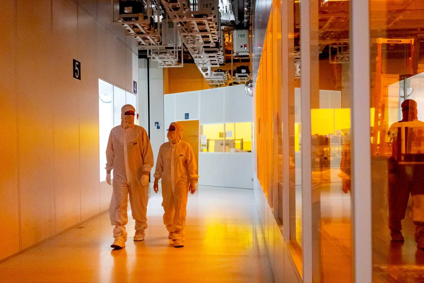 Micron keeps the memory party going