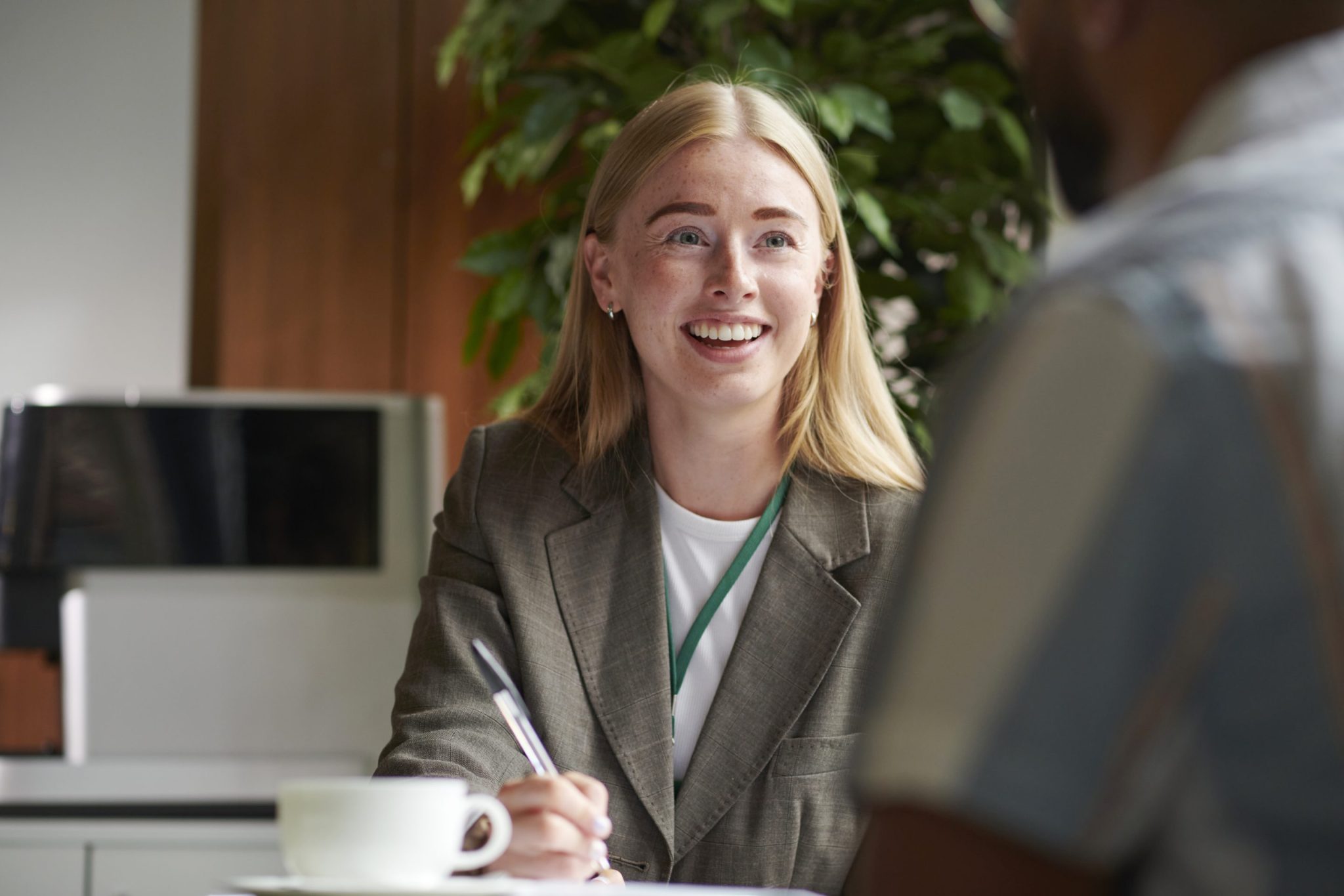 EY is dangling bonuses of up to $25,000 for workers who prove their human skills still matter in the age of AI