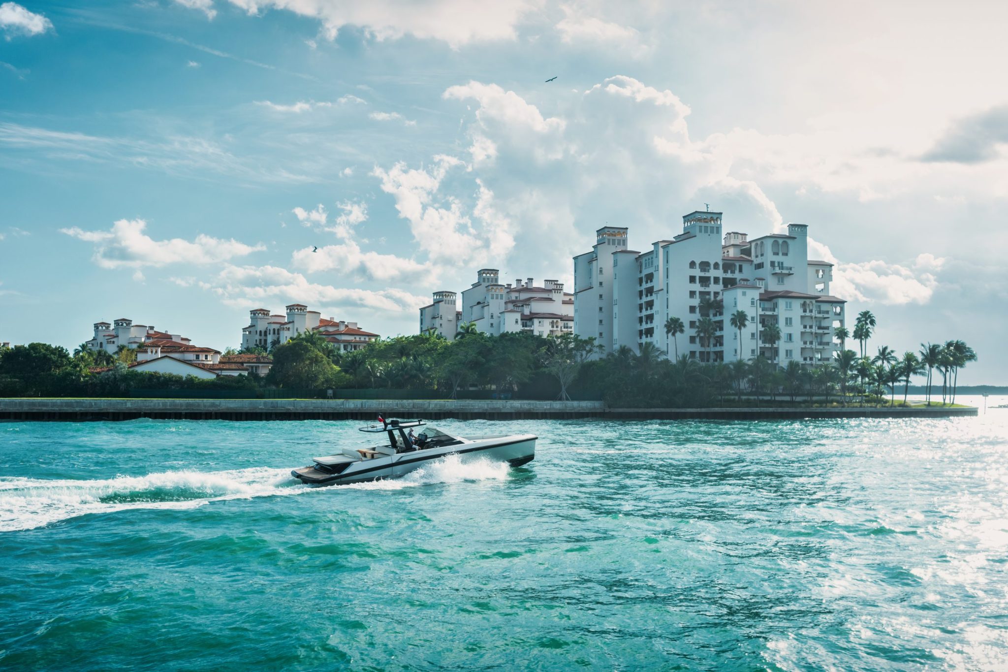 Billionaires are flocking to these 3 Florida localities—here’s how much they save in taxes