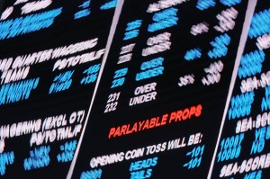 Prediction Markets Pull 35% of Bettors From Sportsbooks