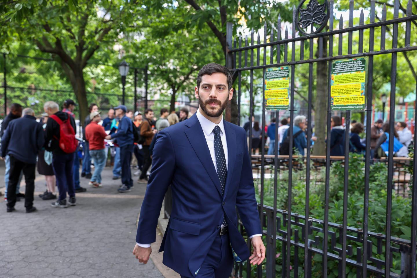 Alex Bores wants the Democratic Party to get on the same page about AI.