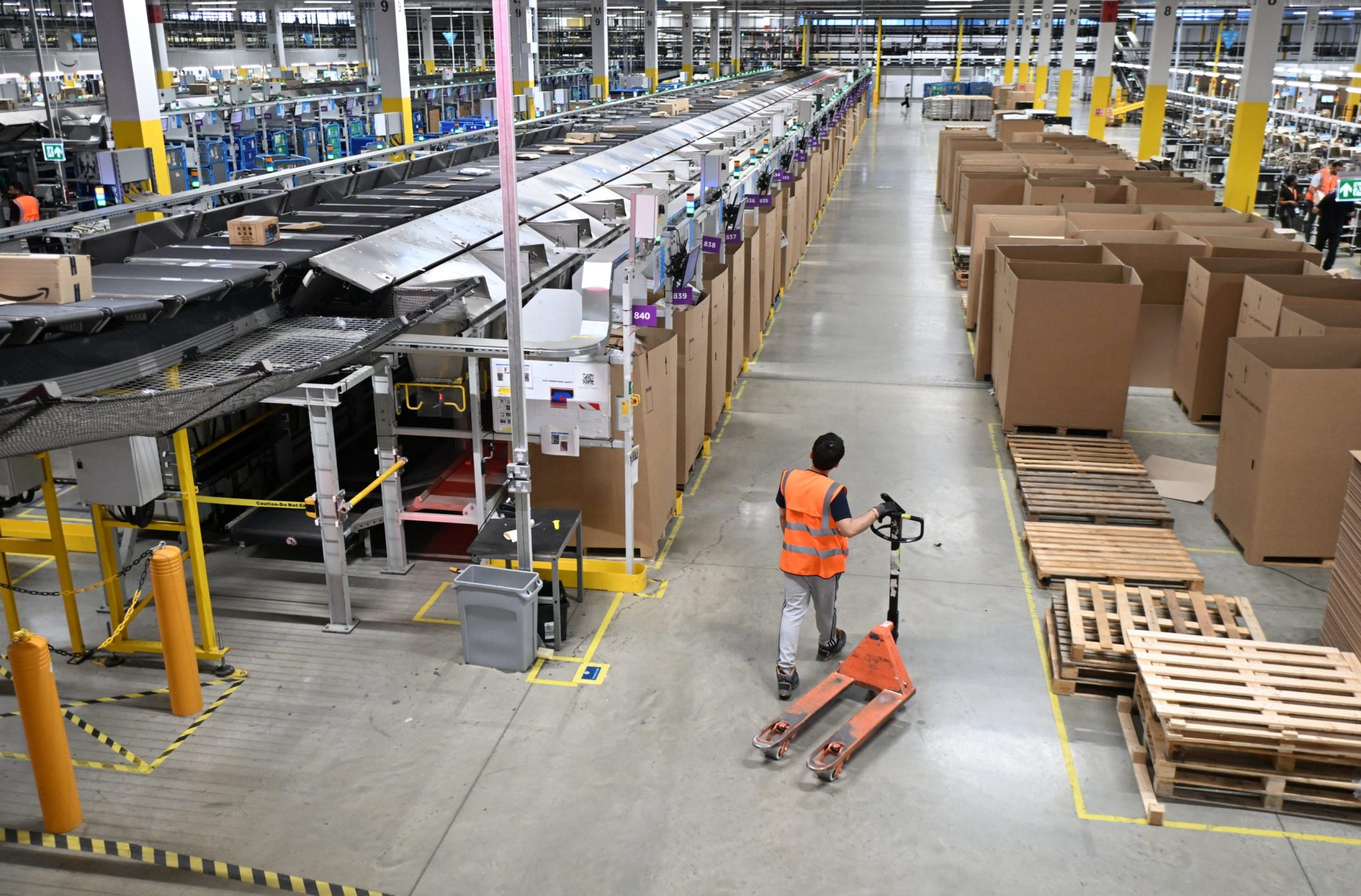 Lawsuit: Former Amazon workers claim pregnant women, struggling for breath, weren’t even allowed to sit down