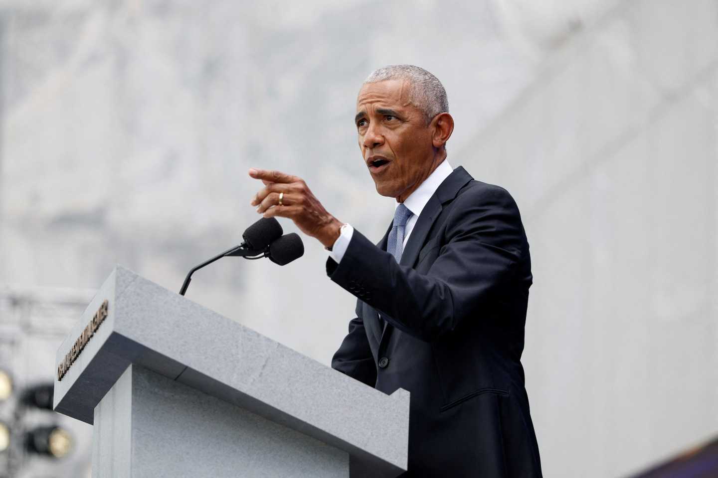 While Barack Obama urges Democrats to make AI a campaign issue, Trump downplays the need to slow development despite dire warnings 