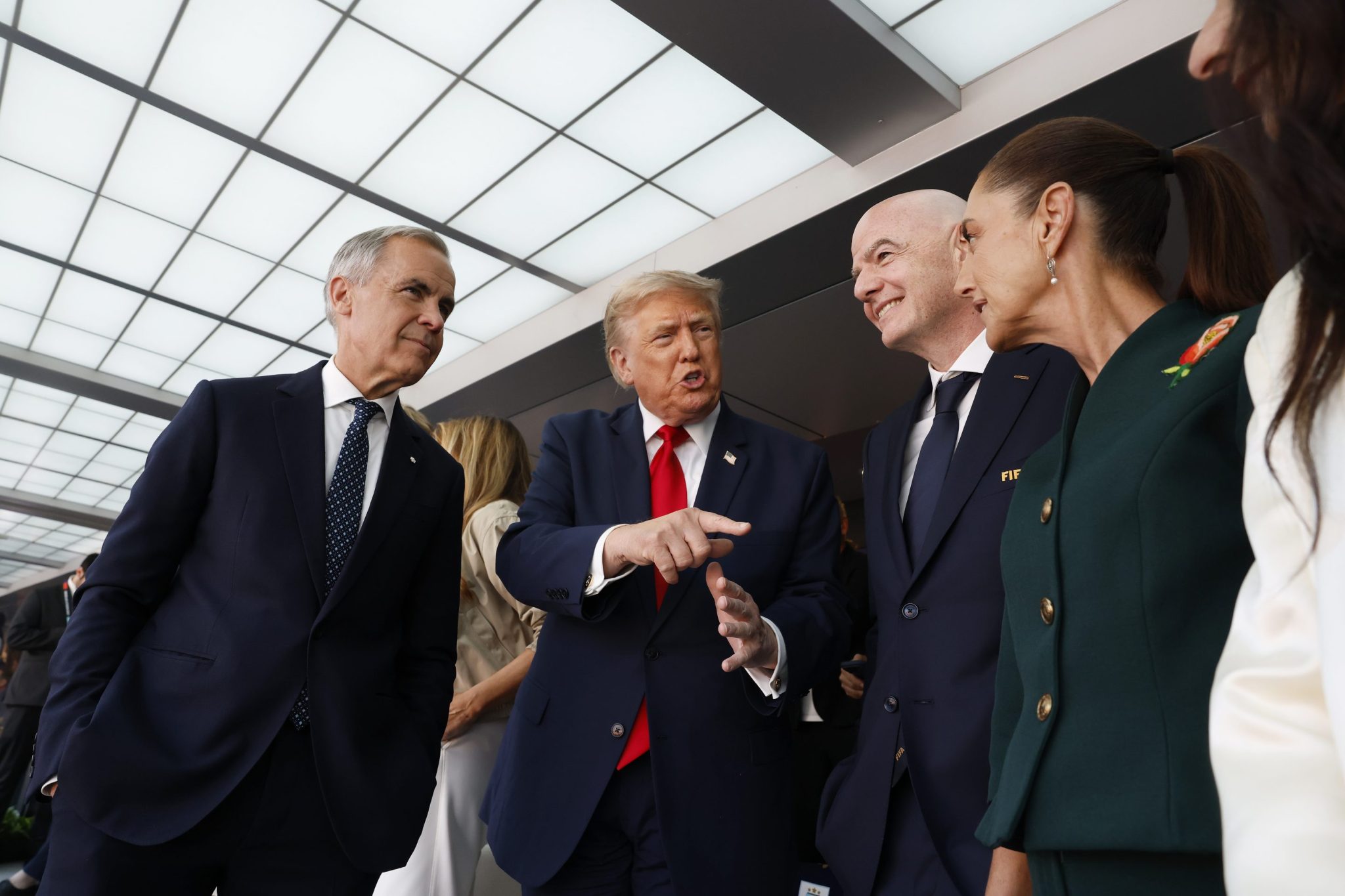 Wisconsin cheese, Maine seafood, Kentucky appliances: Trump’s Canada tariffs punch swing states just before the midterms