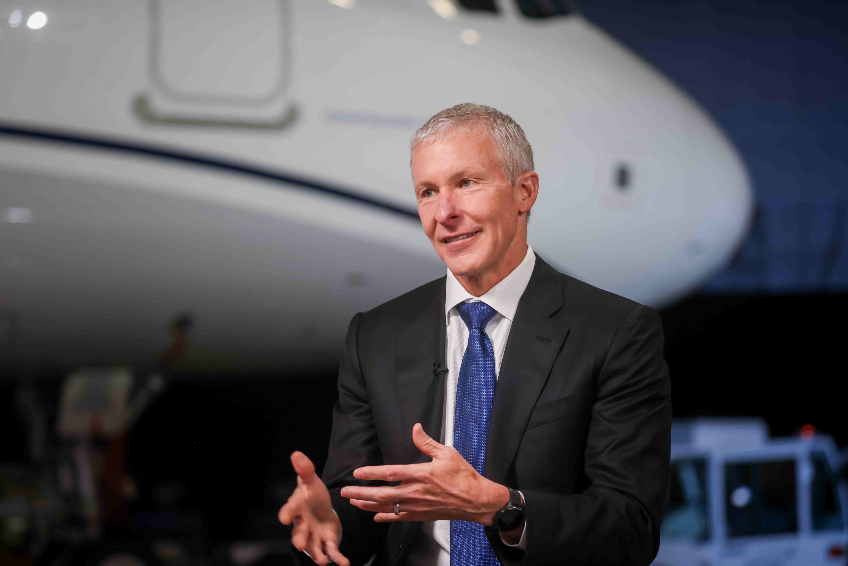 fortune.com - Preston Fore - United CEO caps meetings to 4 hours a day and has a strict rule for PowerPoint presentations: 'You're not going to read slides to me'
