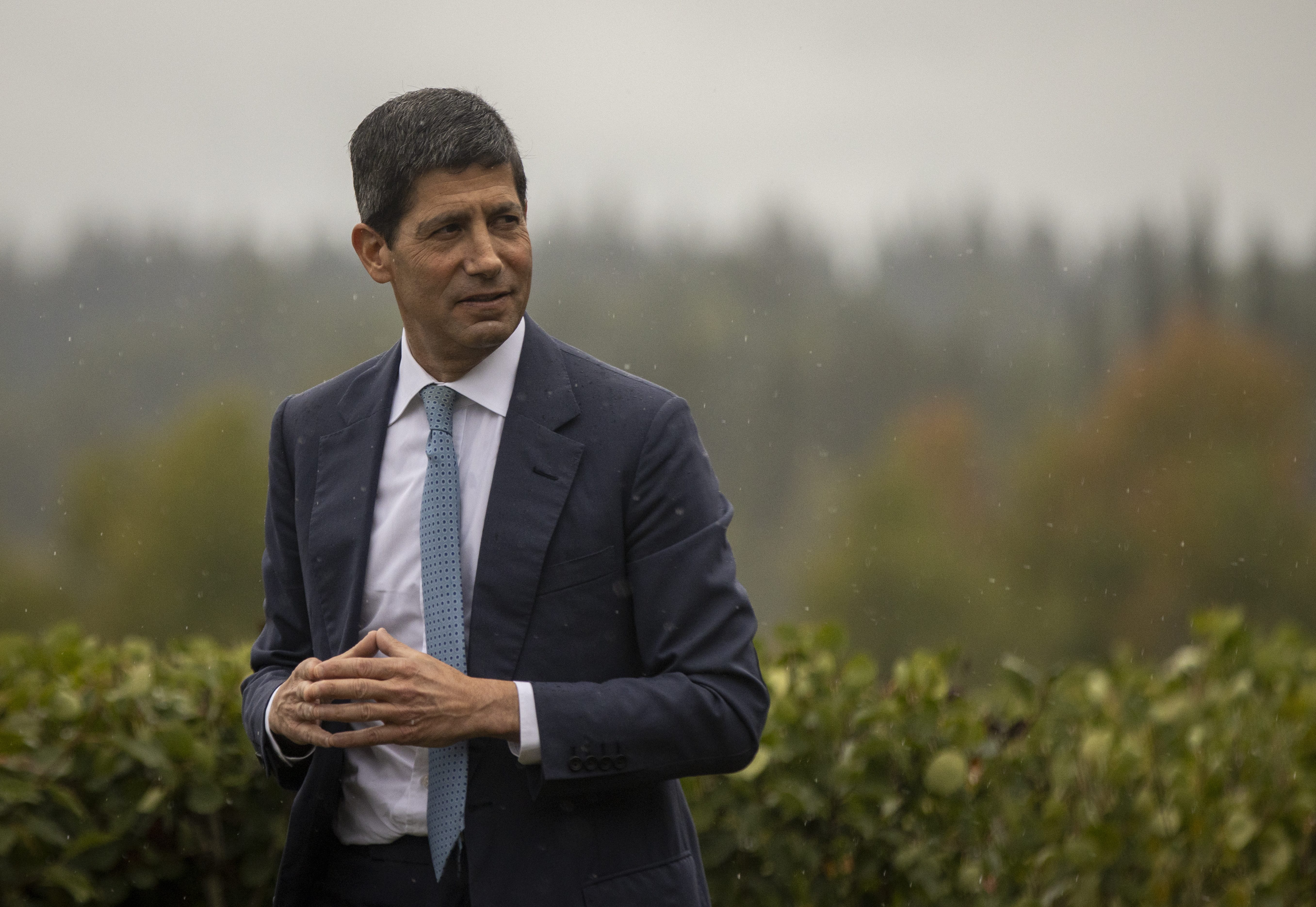 Federal Reserve Chairman Kevin Warsh, pictured here in Jackson Hole, Wyoming on August 28, 2026, has warned about the cybersecurity risks of frontier artificial intelligence models like Anthropic's Claude Mythos. (Photo: Natalie Behring/Getty Images)