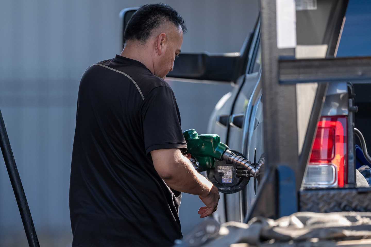 Oil is back above $100—but economists say that number isn’t the real threat to the U.S. economy