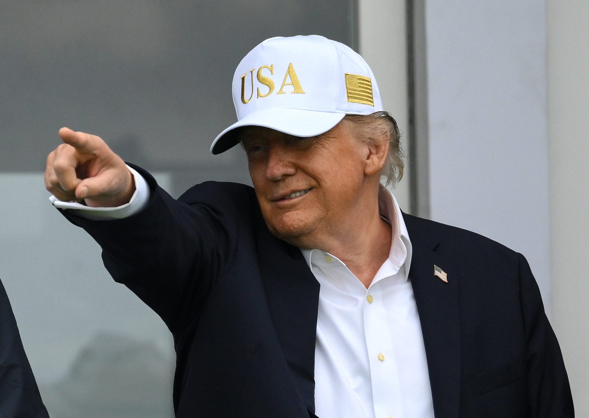 Trump is freeing Irish whiskey from tariffs while tightening the screws on Canadian booze
