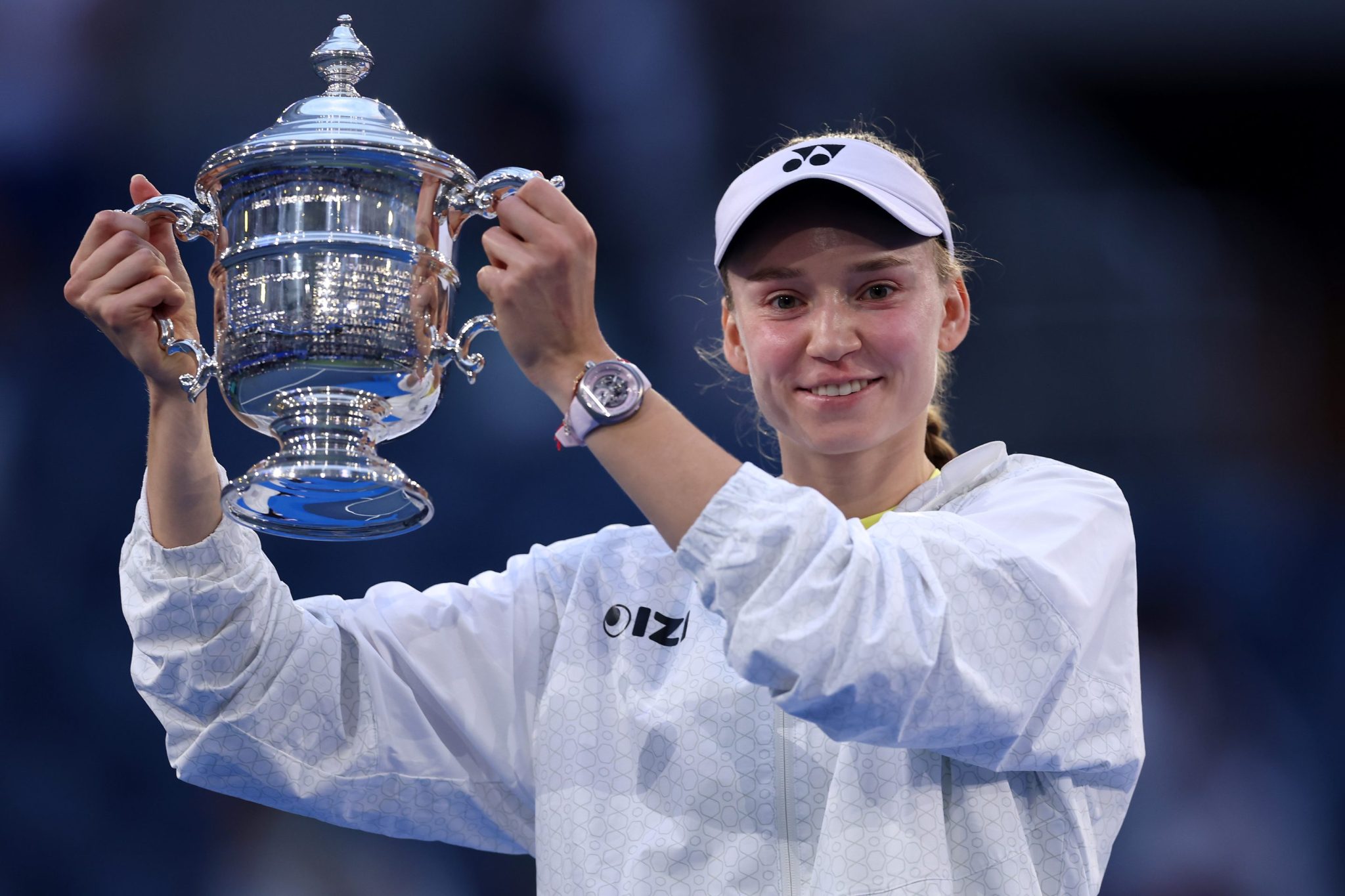 Millionaire Gen Z tennis star Elena Rybakina turned down 15 colleges to keep playing tennis—against her dad’s wishes. Now she’s no. 1 in the world