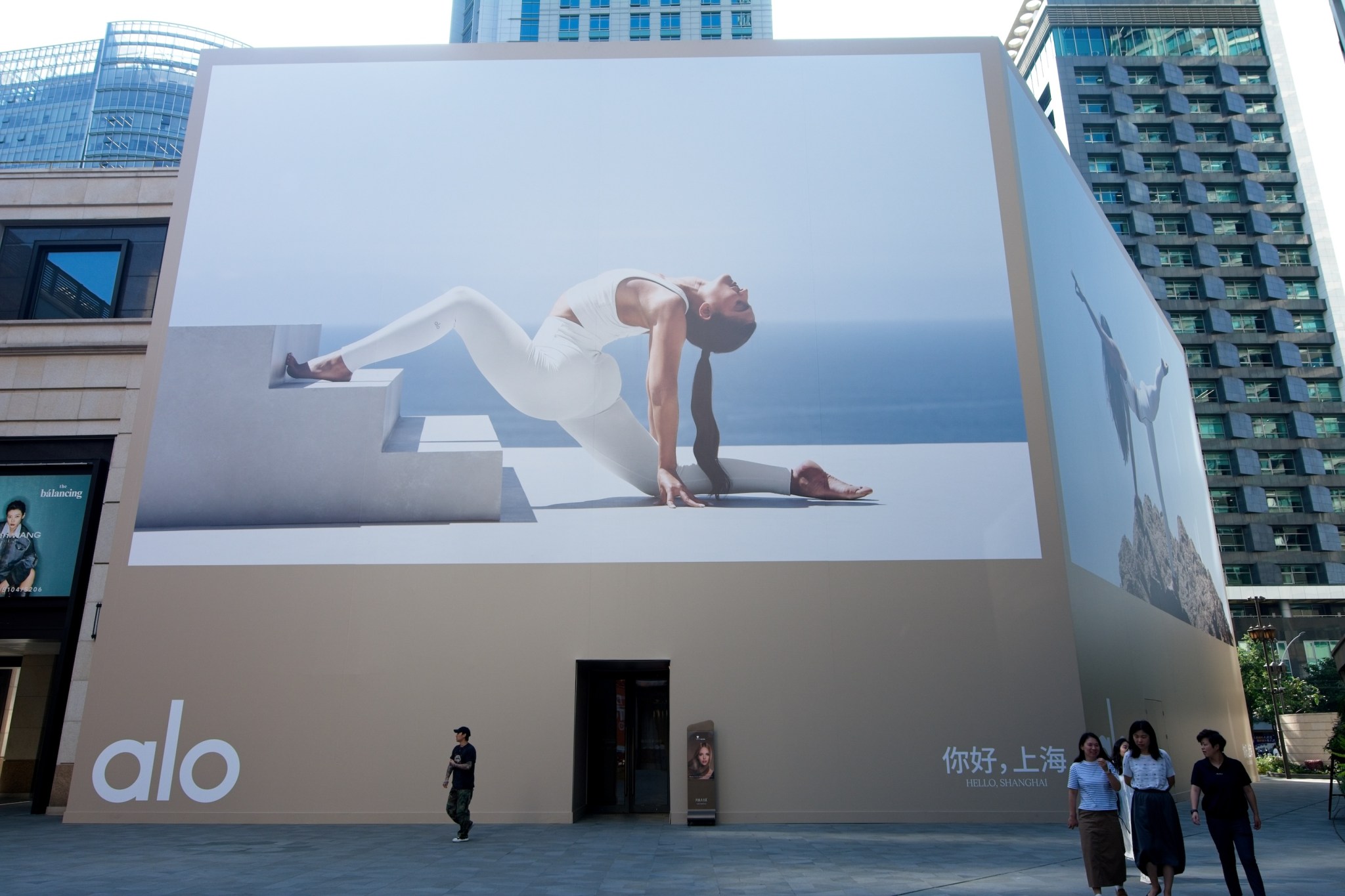 Alo is defying China’s consumer slowdown, selling $1.5 million in one minute and planning 8 more stores
