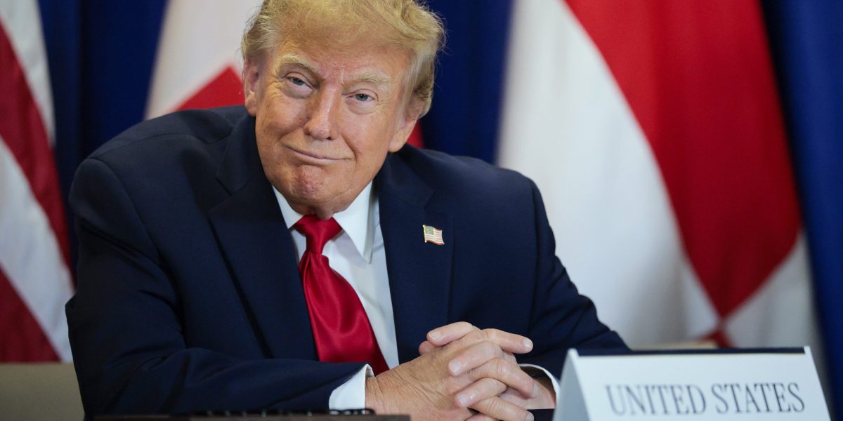 Over 50 Prosecutors File Brief Against Trump's Service Over 50 Prosecutors File Brief Against Trump's Service
