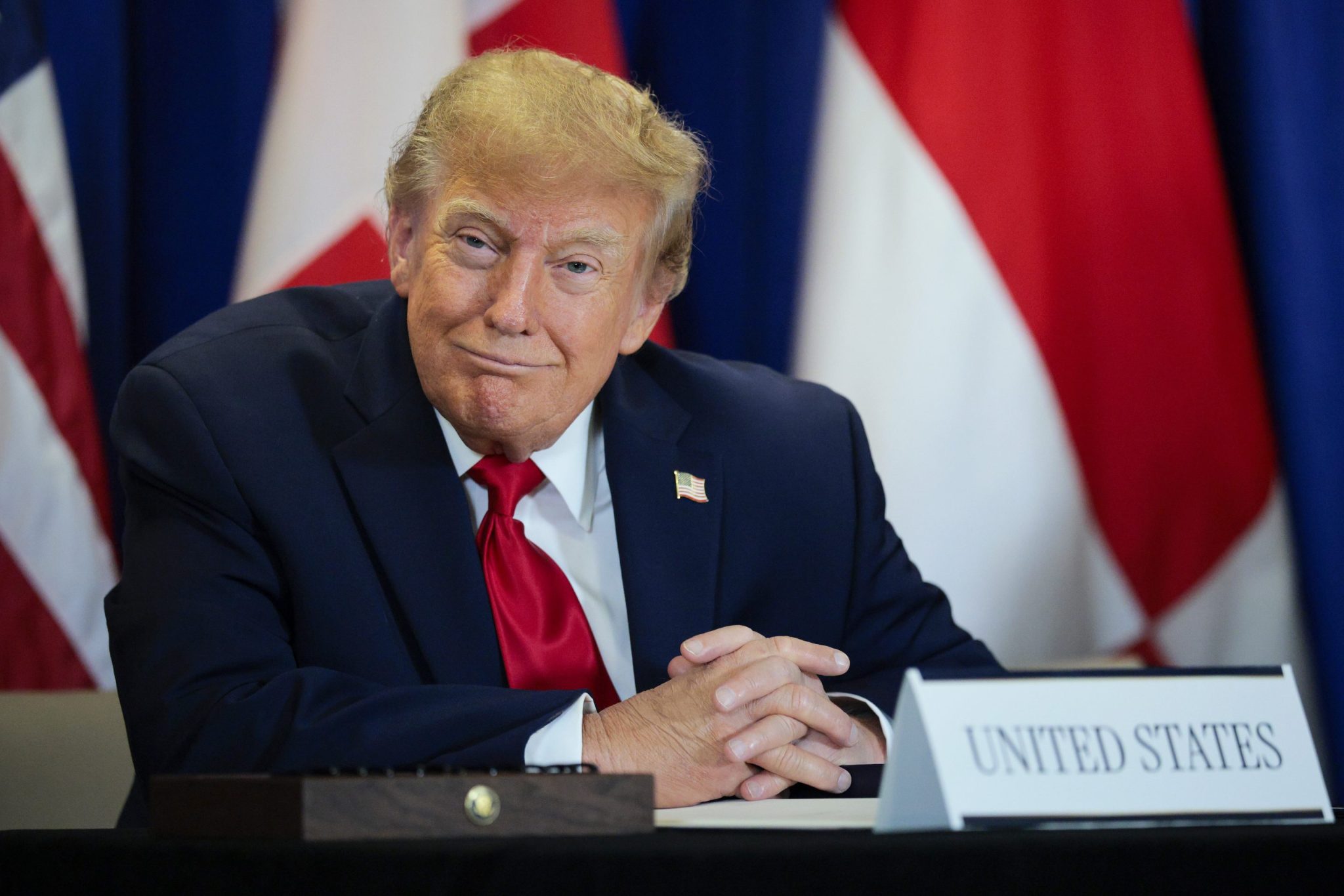 ‘It’s so corrosive to democracy’: Over 50 federal prosecutors speak out against Trump’s $100,000 a month ‘insider trading’ scheme