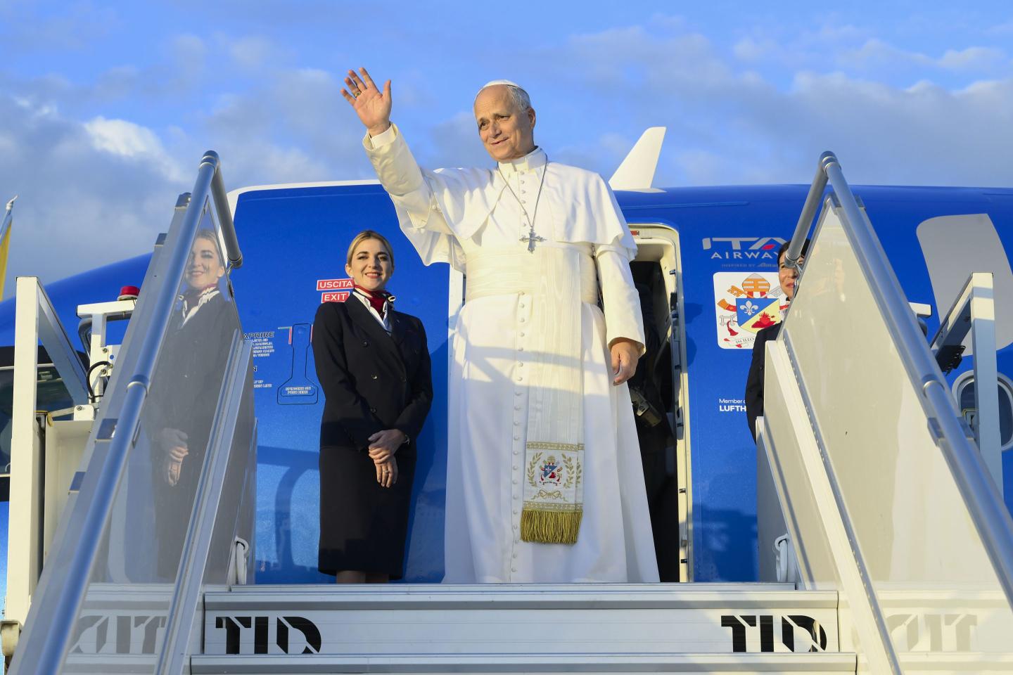 Pope Leo XIV warned that humanity risks losing itself in a “paradise of machines” as artificial intelligence becomes increasingly embedded in daily life.