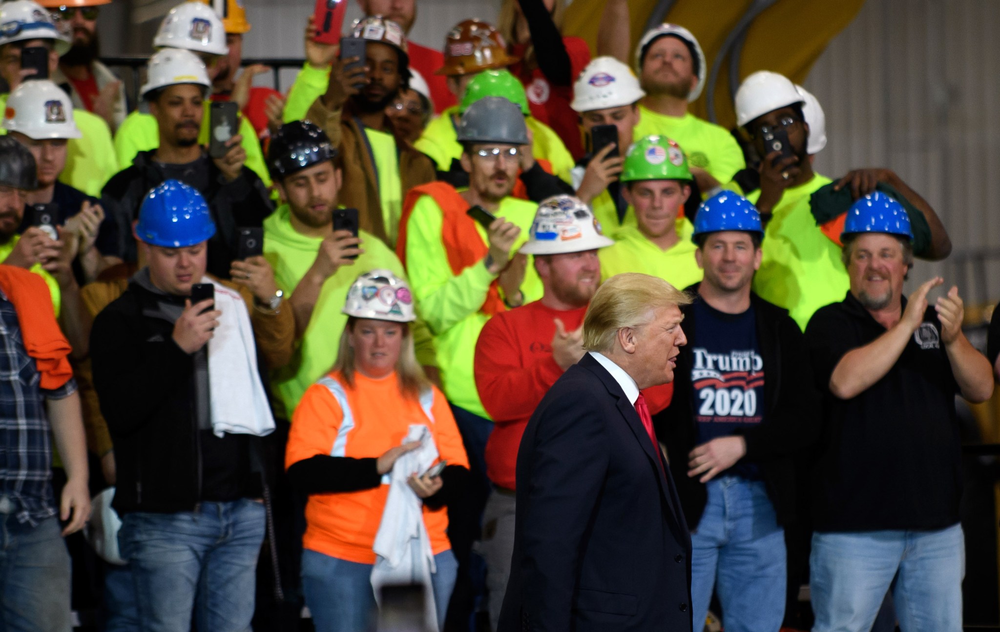 Trump braces for midterms, crucial union vote as Labor Day shows 75,000 lost manufacturing jobs