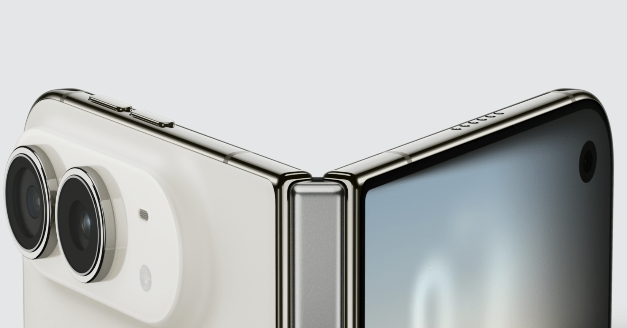21 photos of Apple’s first-ever foldable iPhone