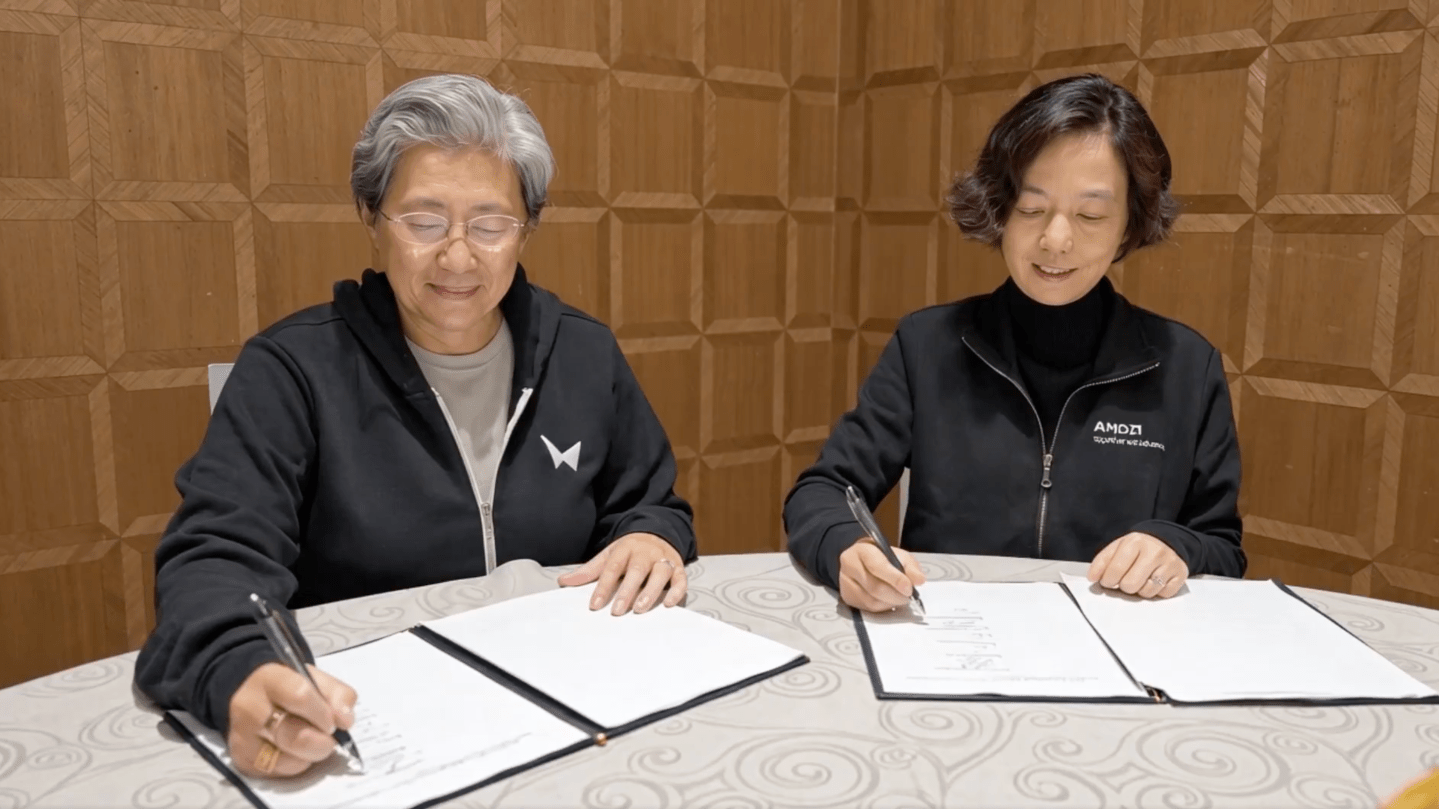 AMD CEO Lisa Su (left) and World Labs founder Fei-Fei Li