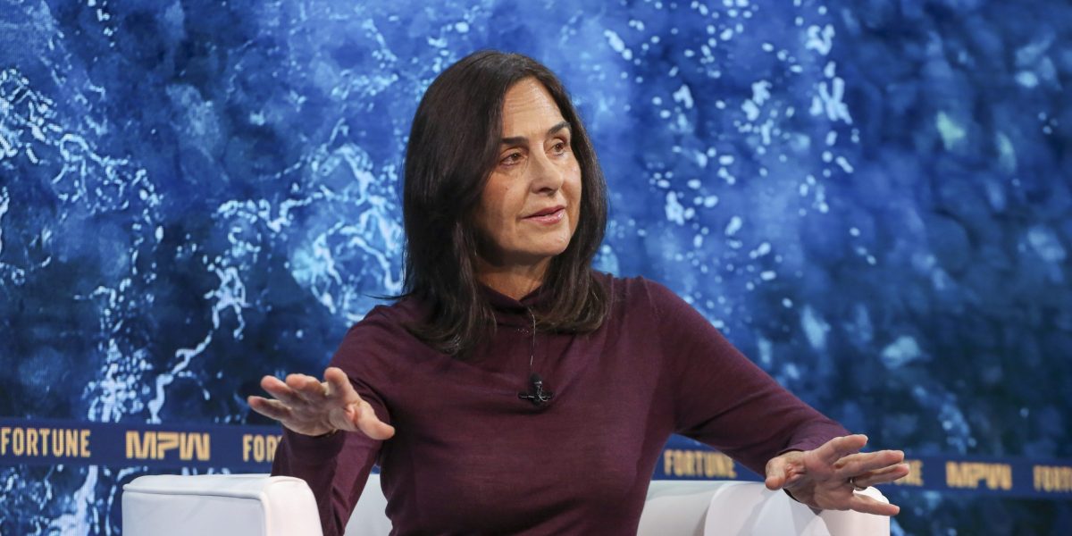 Gen Z outspent every other generation on art last year—a fine arts executive says the internet and new wealth are supercharging their buying habits