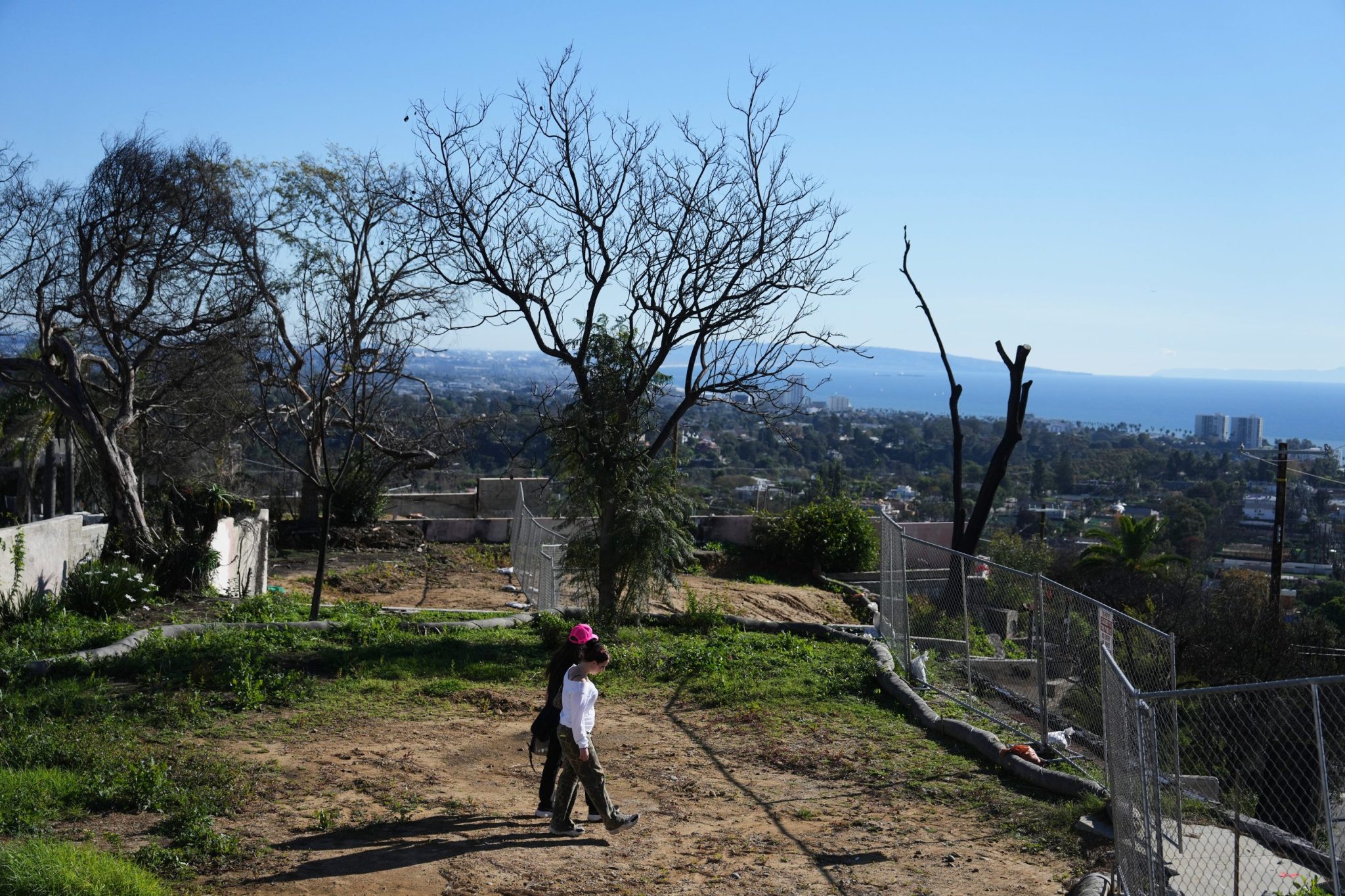 ‘It’s unacceptable’: California orders banks and credit unions to report their handling of insurance payouts to LA wildfire victims