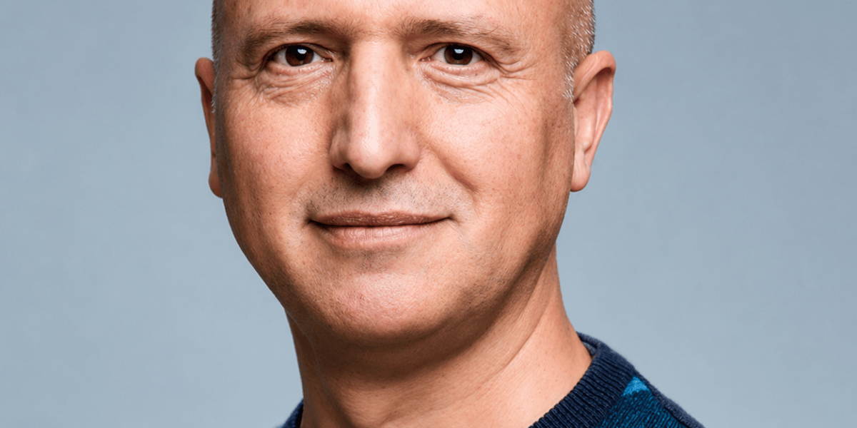 Dropbox’s CTO wants every employee at the cloud-storage company to use AI. He’s letting them find their own ways to use it