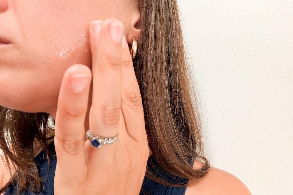 Our tester with the best anti-aging serums