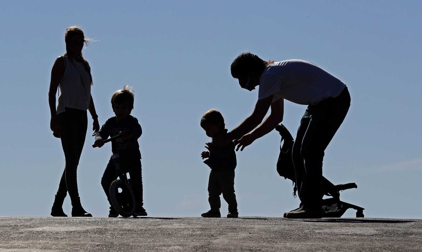 ‘Are we rich?’ The question billionaire and millionaire parents dread, and what happens when they dodge it