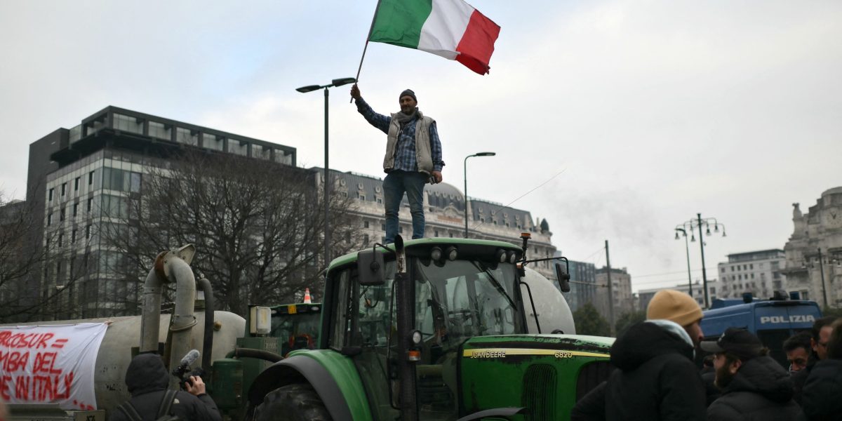 Italy’s inflation hits 5.4%, outpacing the U.S. and China, as a farmers’ revolt empties shelves of pasta and mozzarella