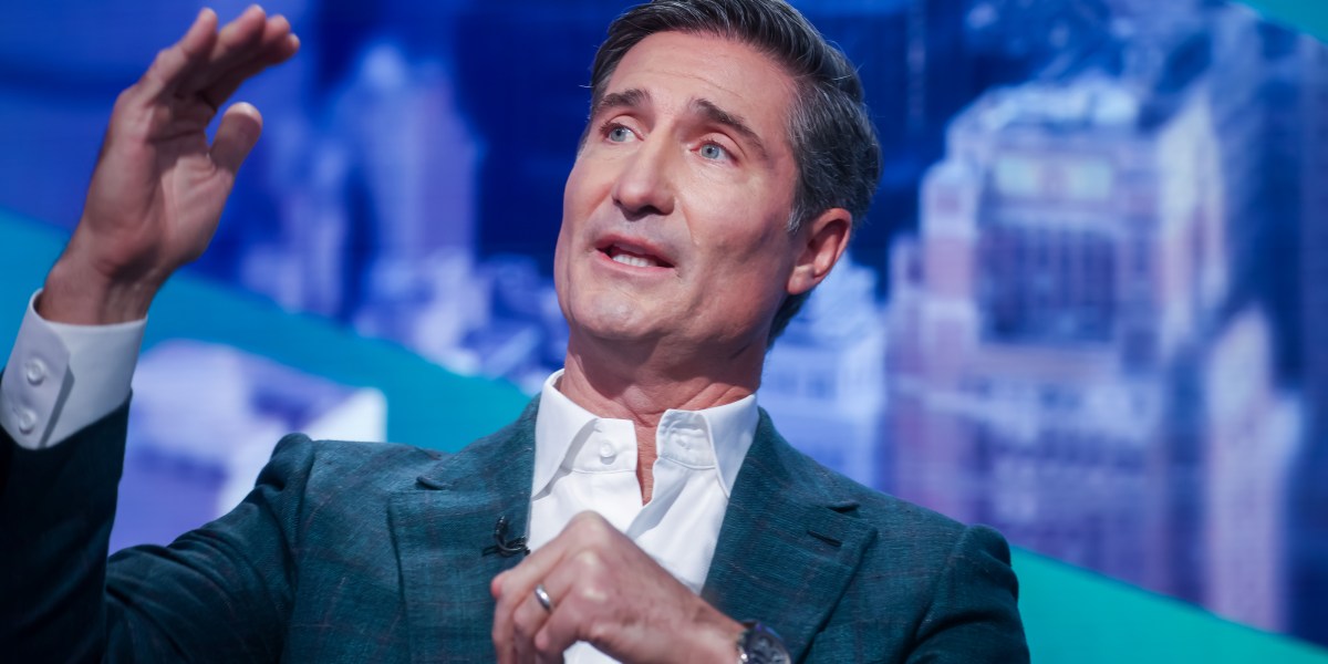 Why buying Chipotle would be a mistake for Starbucks, even with Brian Niccol in charge