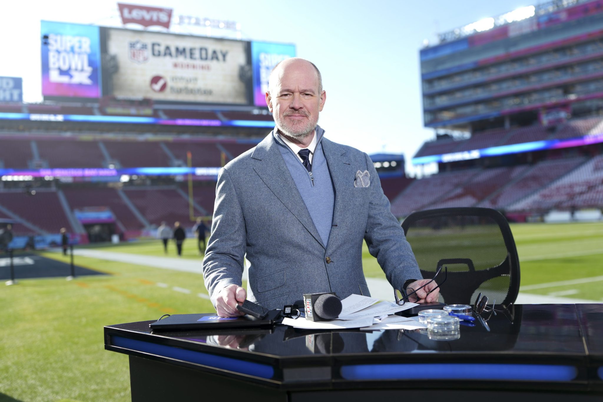 Developing: Rich Eisen went from SportsCenter to NFL Network to owning his show. Now he’s back at ESPN, betting ’90s nostalgia still sells