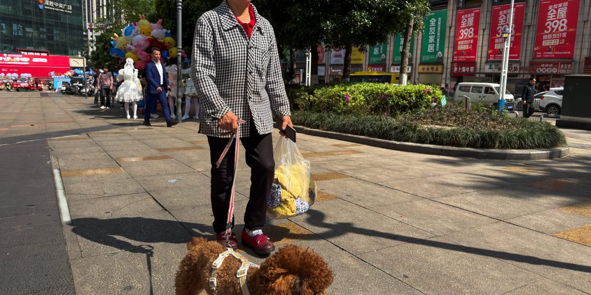 China Elderly Dependents Outnumber Children for First Time