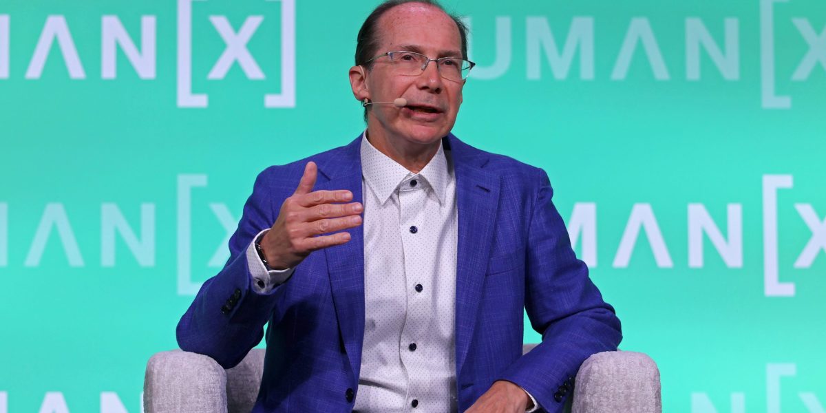 Idealab’s Bill Gross thinks AI could help launch 1 million new businesses, making up for any job losses it causes