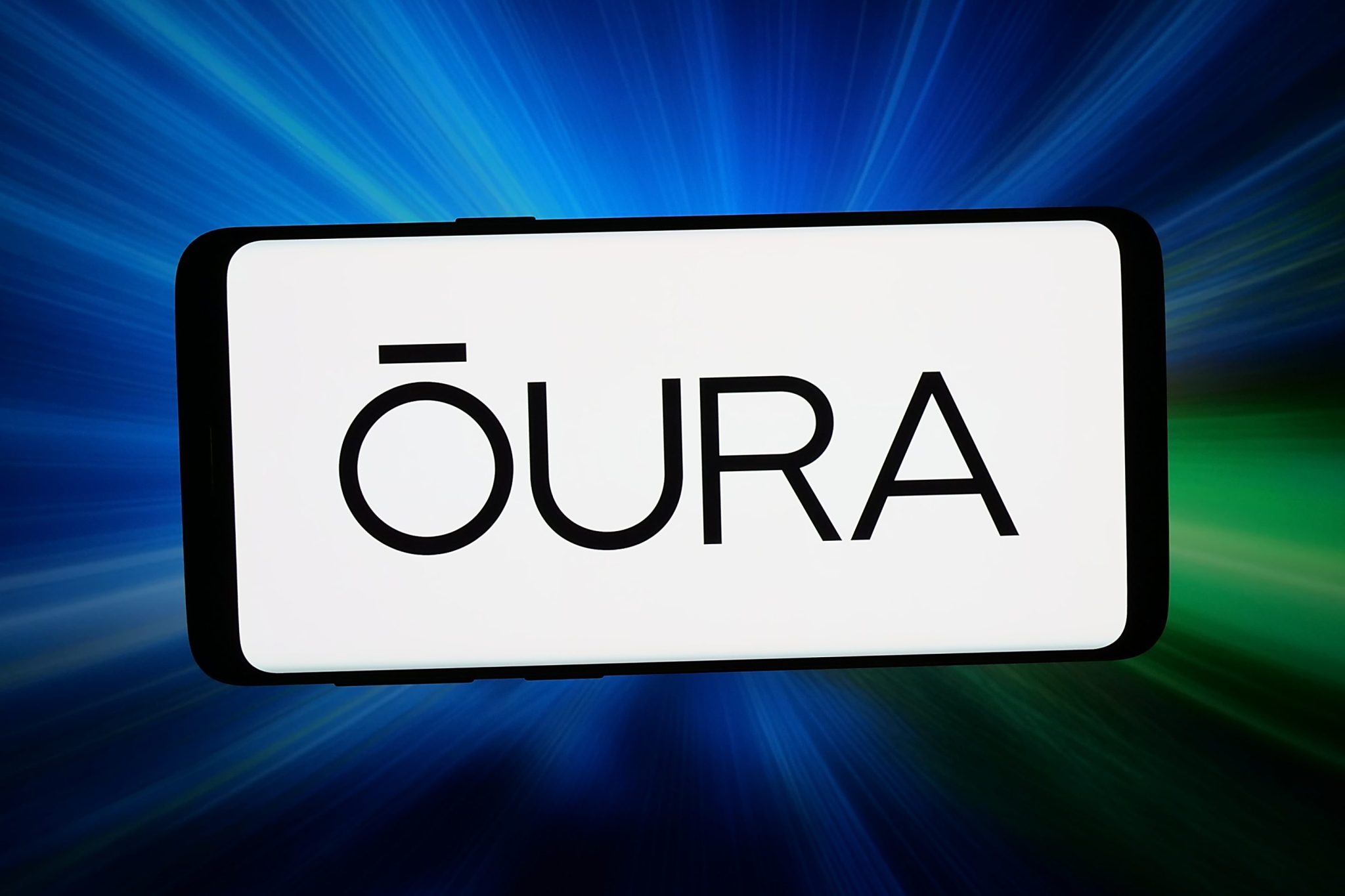 Why Oura really pulled its IPO: Wall Street experts suspect valuation concerns, an insider cash-out, and an Apple-sized threat