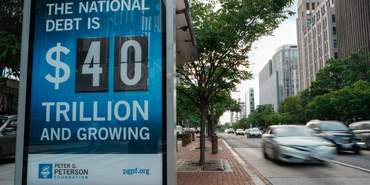 The U.S. national debt is approaching the point where bond traders see ‘mounting risk’ of a ‘vicious cycle,’ Moody’s top economist says