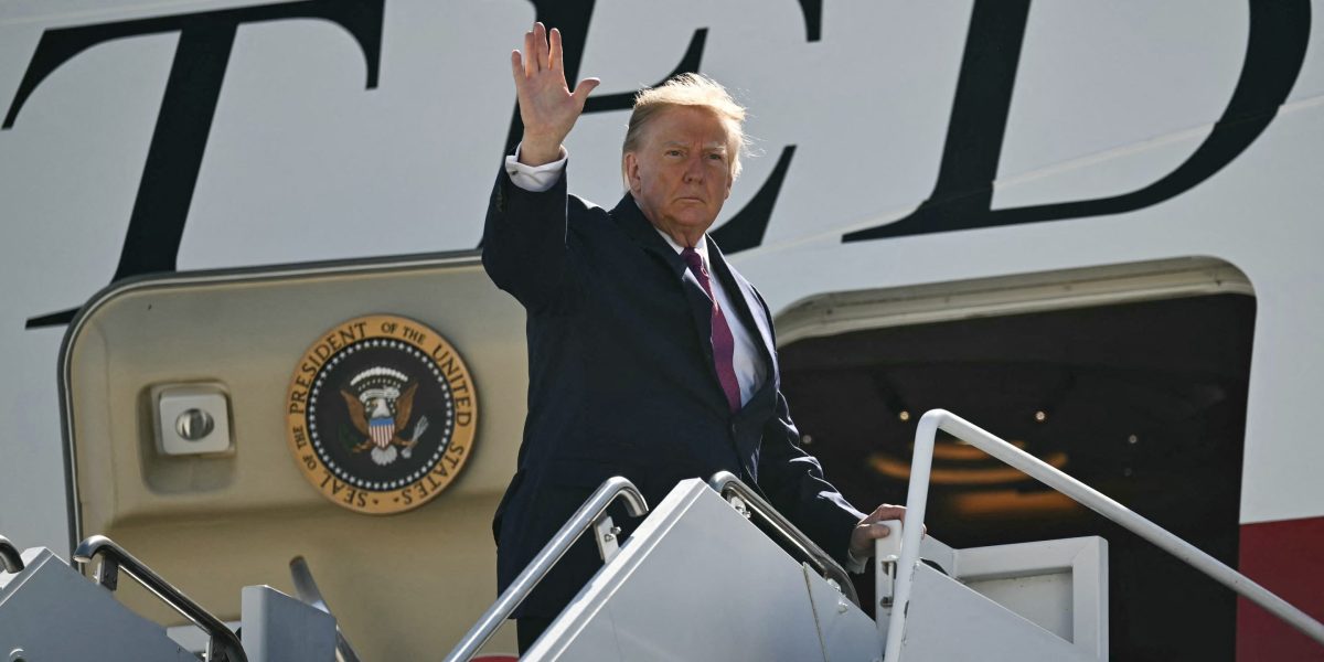 When you're given gifts, you take 'em': Trump defends using Qatari luxury jet as Air Force One | Fortune