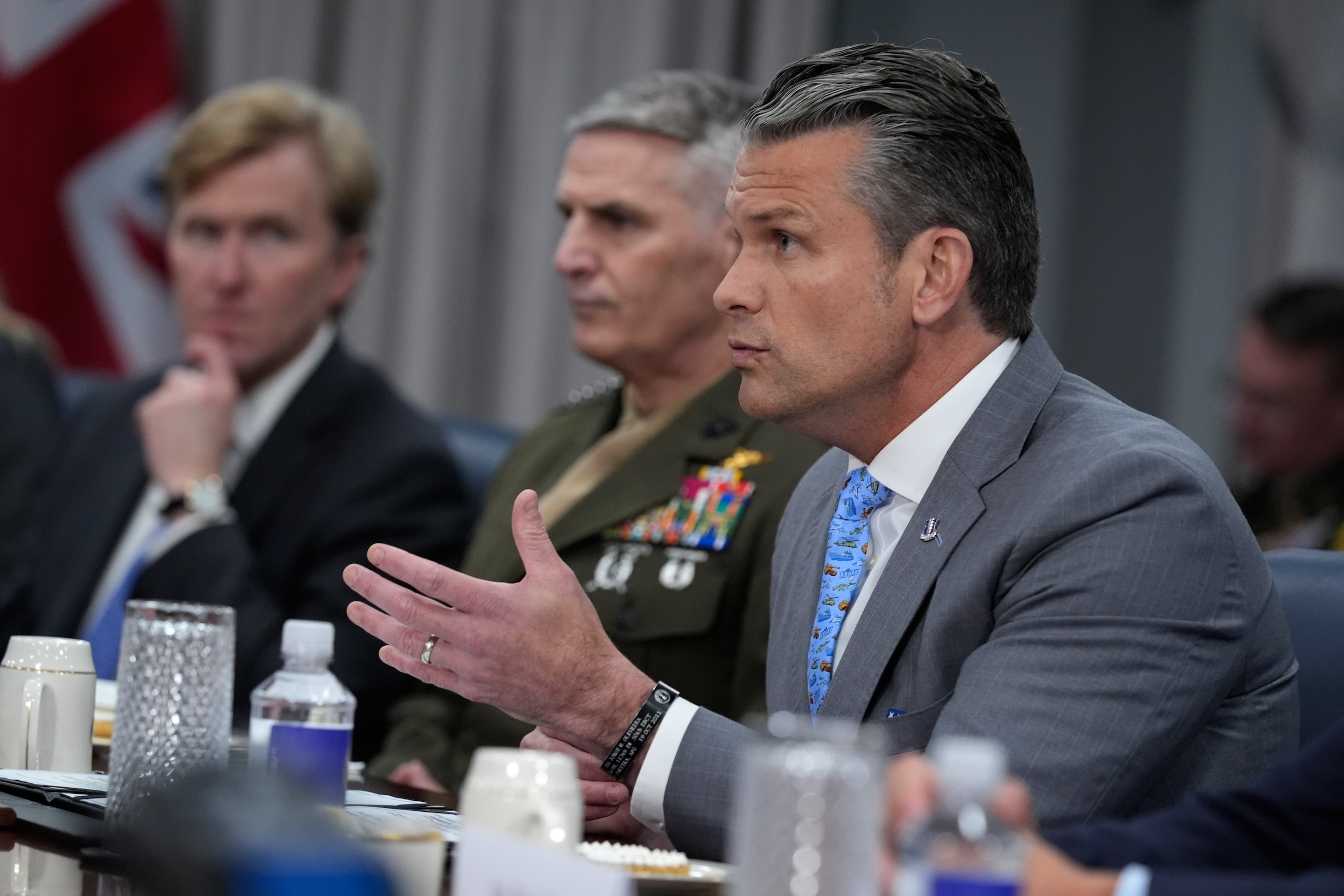 fortune.com - Bilin Lin - Pentagon orders bases to plan for 90 days without the grid as Britain urges families to stockpile food and water