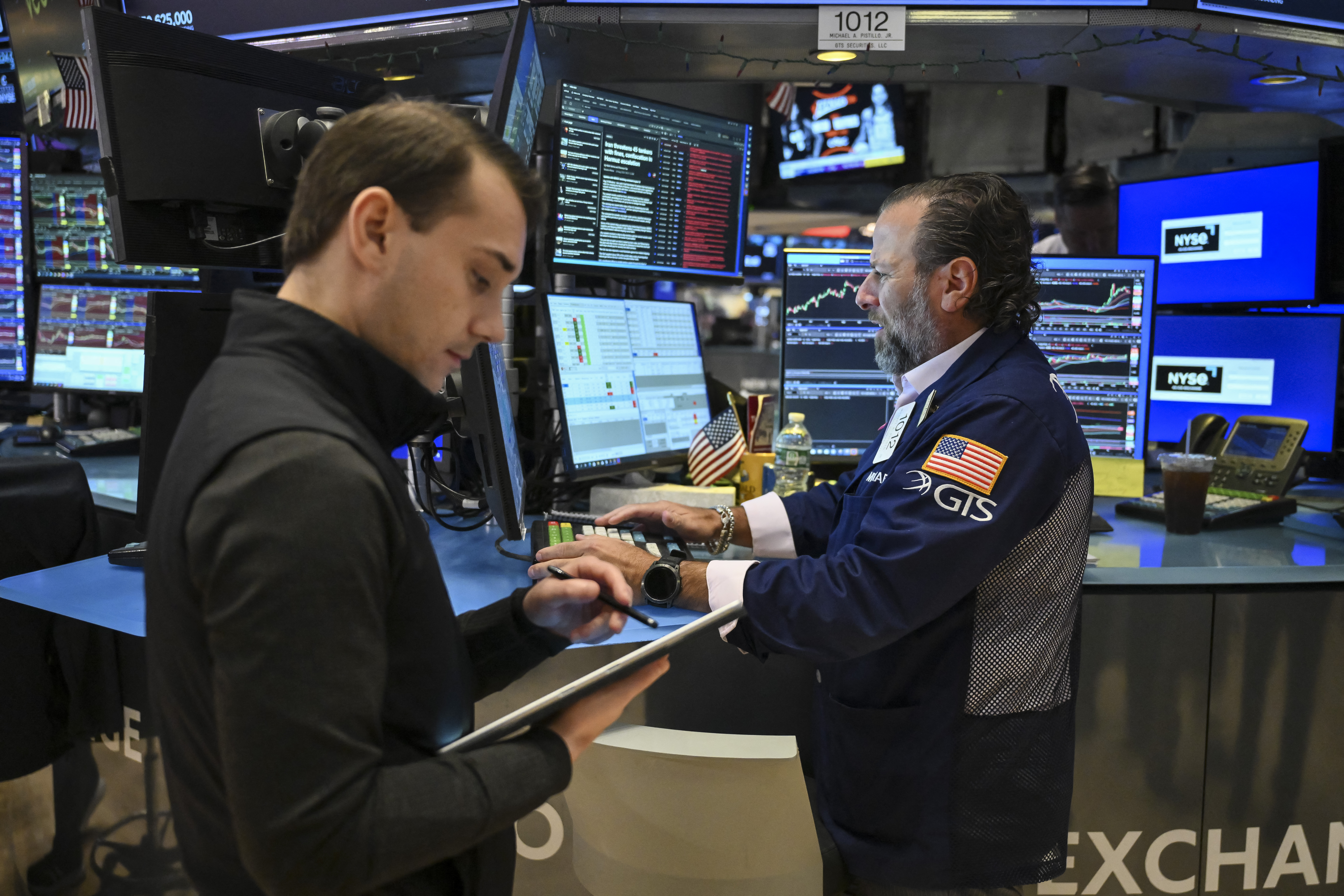 fortune.com - Jim Edwards - Tech futures rise in premarket trading as SpaceX stock rockets overnight-and Wells Fargo's 'buy' signal is triggered
