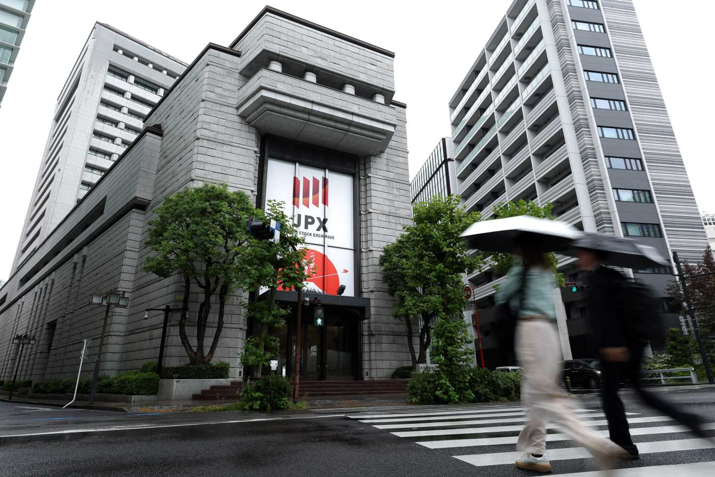 Anthropic’s IPO filing lifts stocks across Asia—except for China