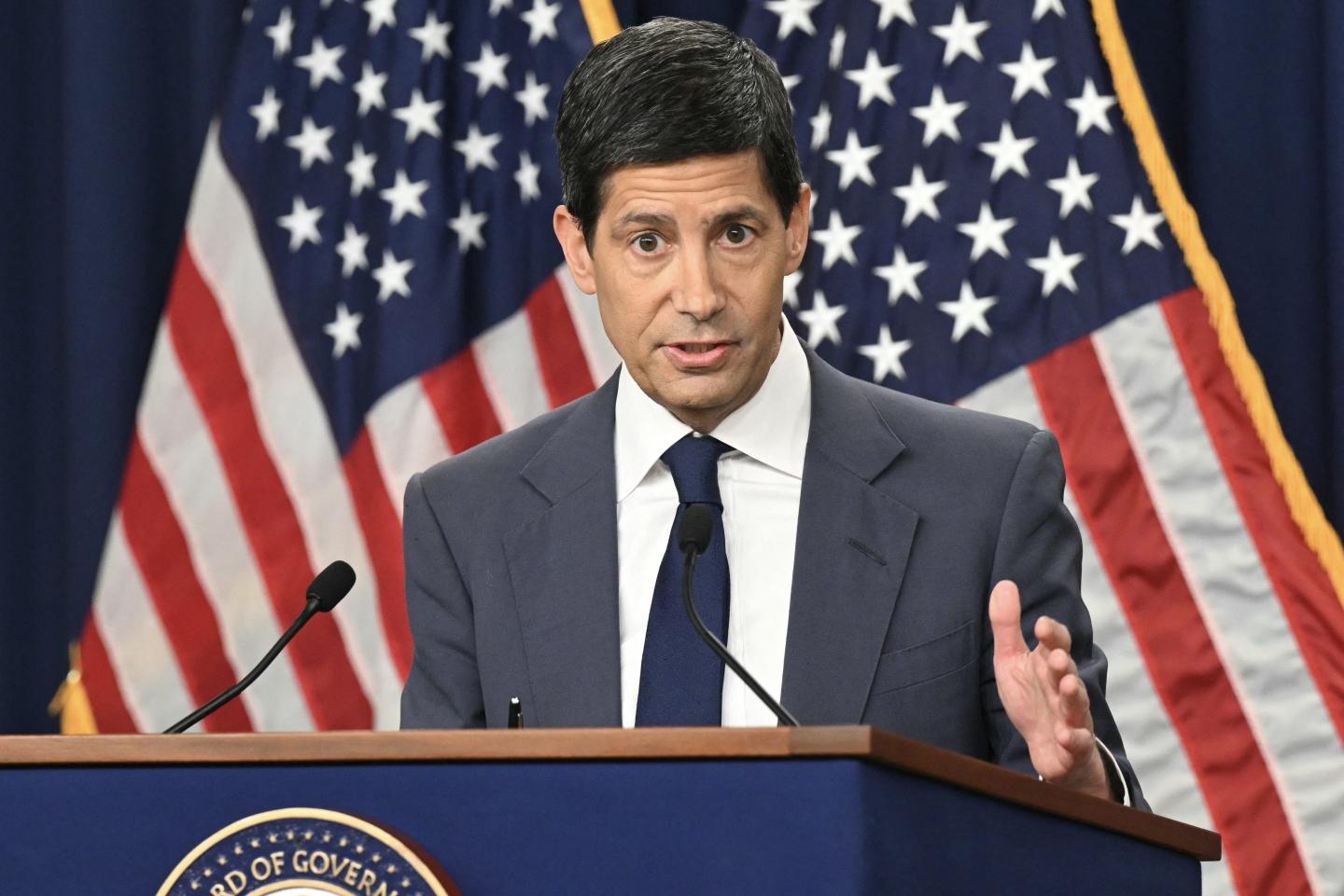 This is the first time in 34 years that a Fed governor and president both dissented together.